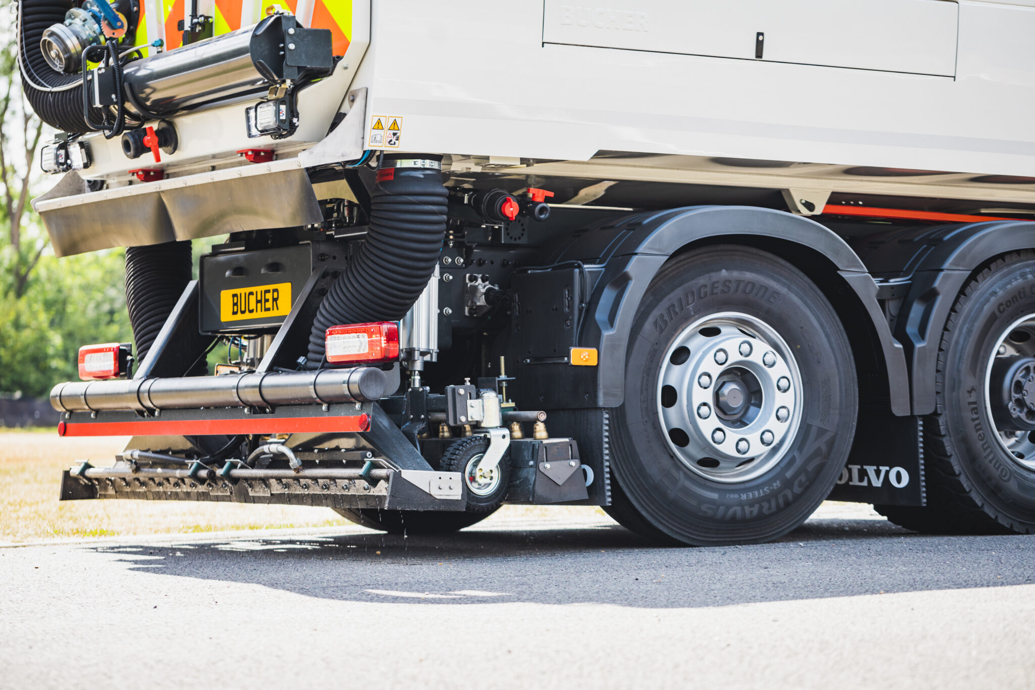 MaxPowa V120_Brands Hatch (3)