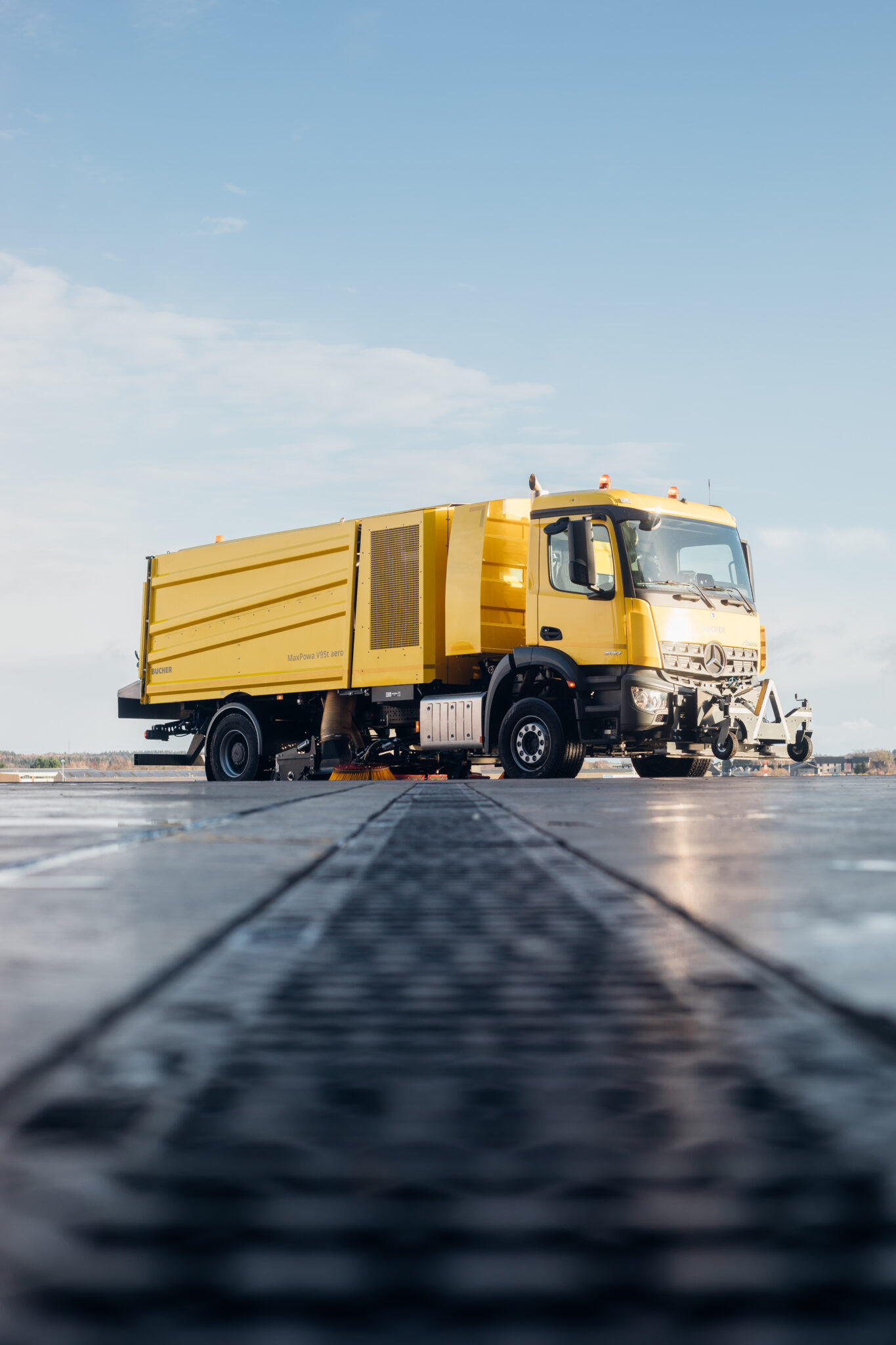 MaxPowa V95t aero - Airport